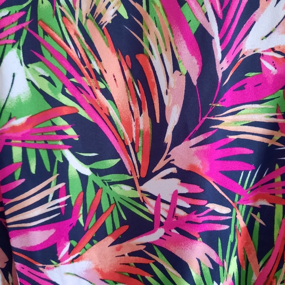 Floral Print Silky Tank - Picture 8 of 10